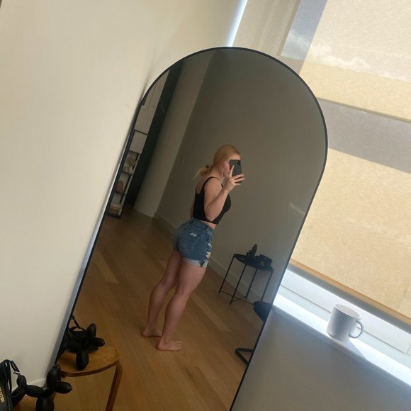 American Eagle Ripped Jean Shorts - Picture 2 of 4